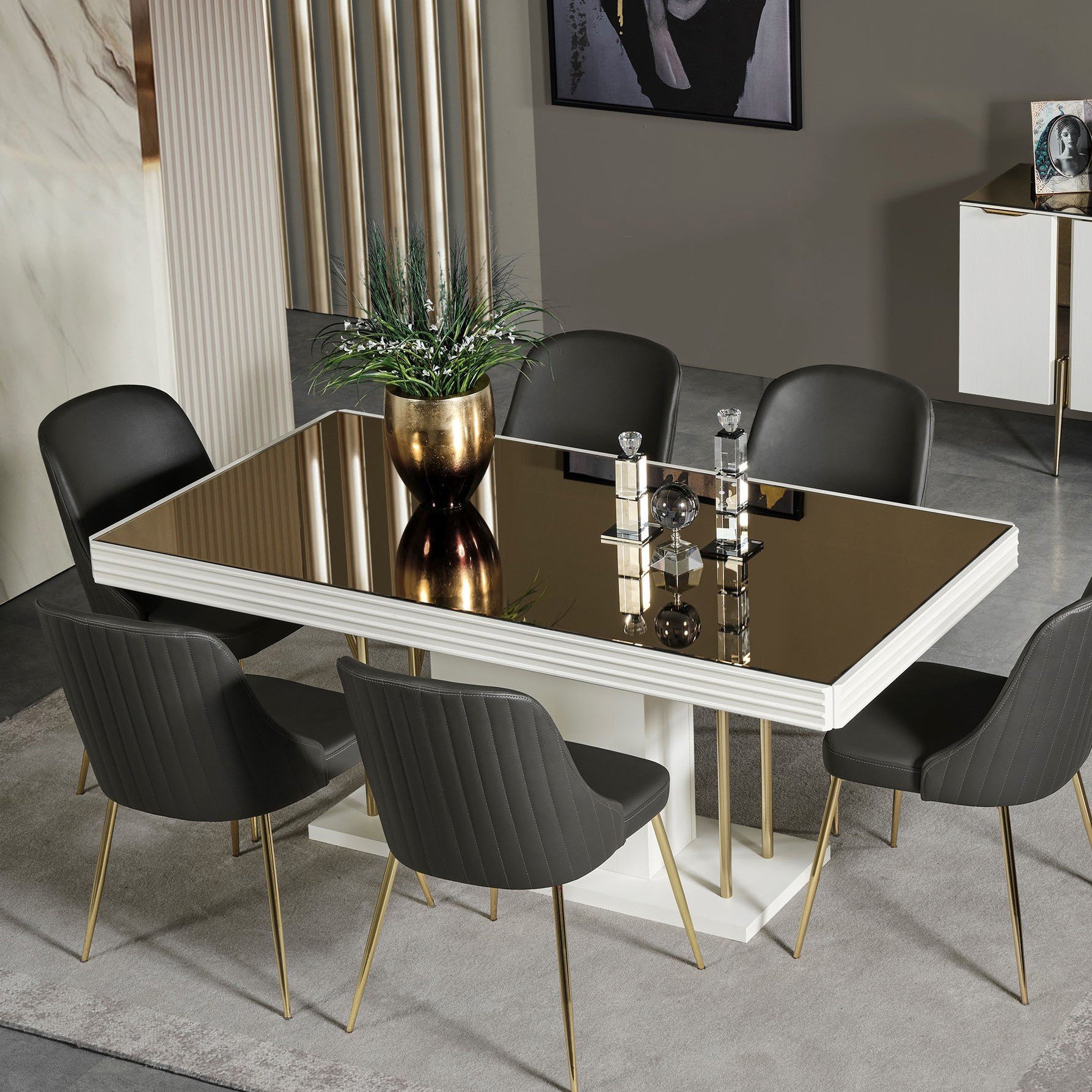 Style Dining Table