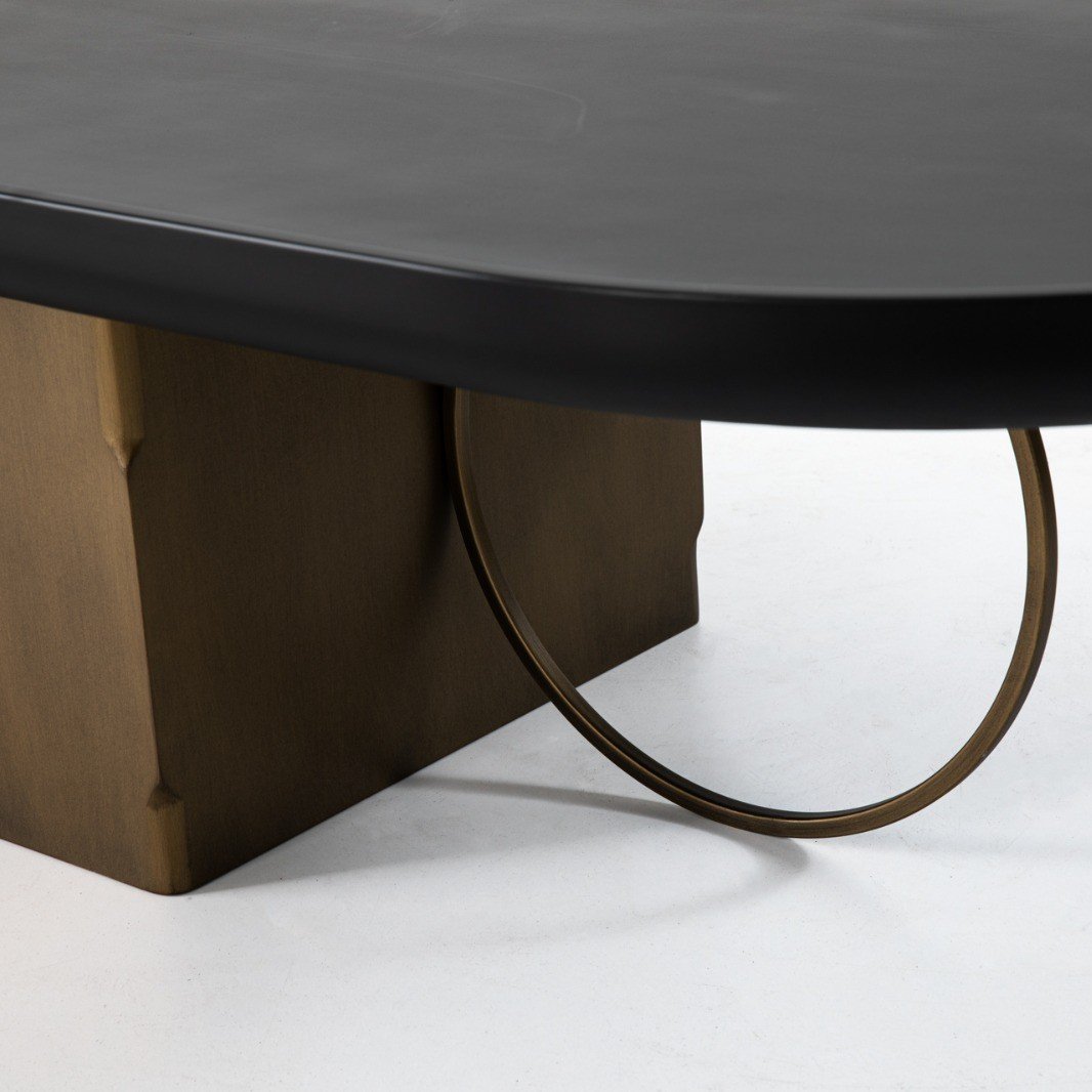 Quadro Center Table