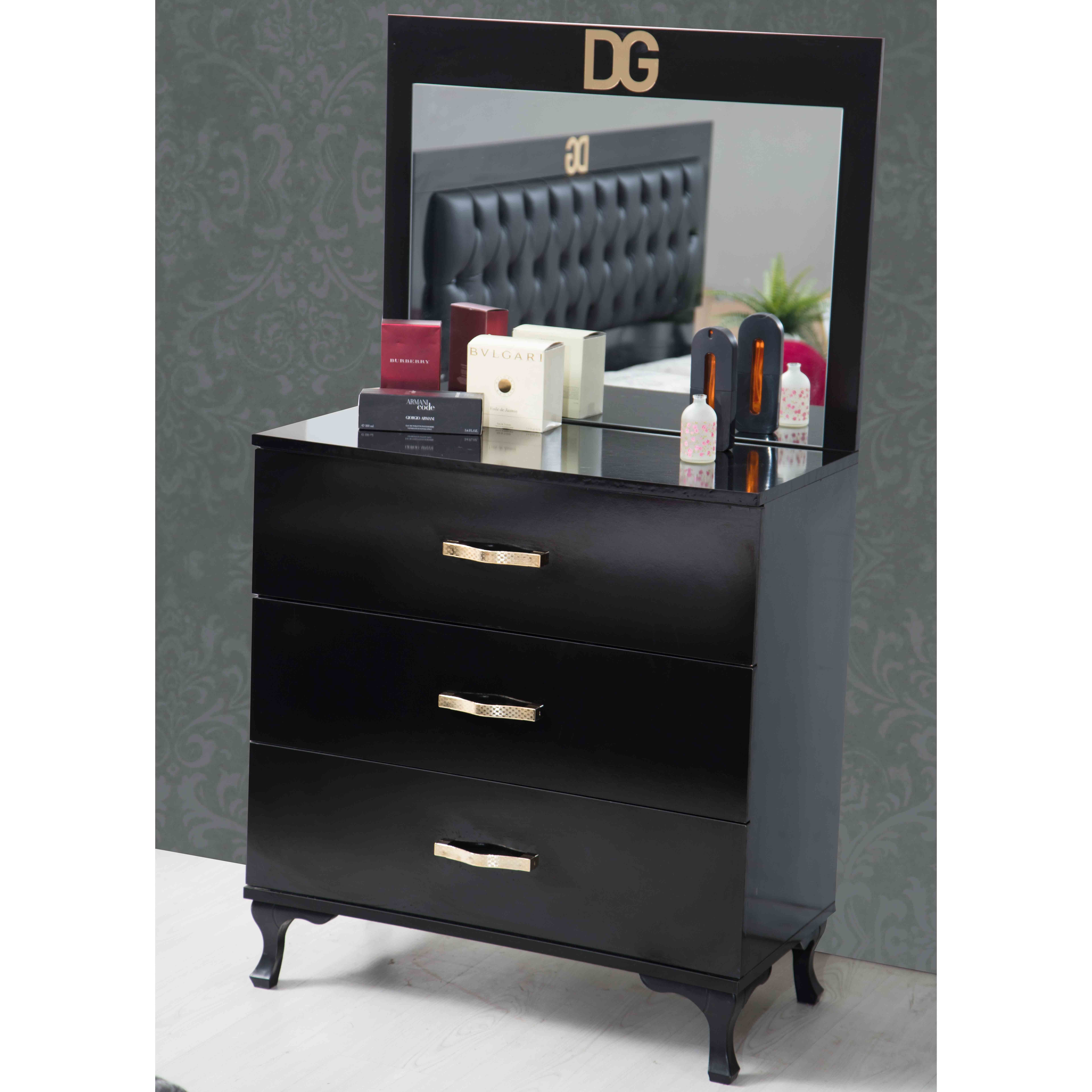 Dg Vol2 Dresser With Mirror