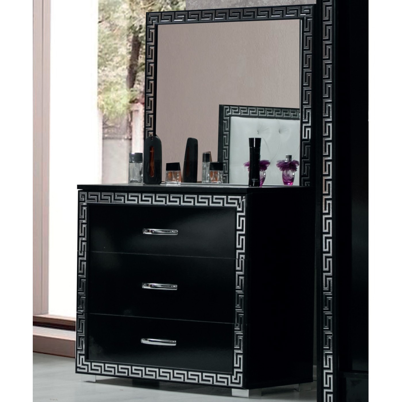 Versac Vol2 Dresser With Mirror