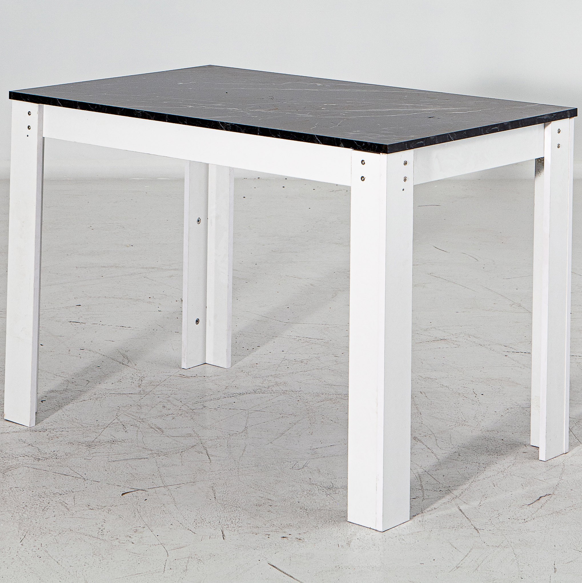 Grande Vol1 Dining Table