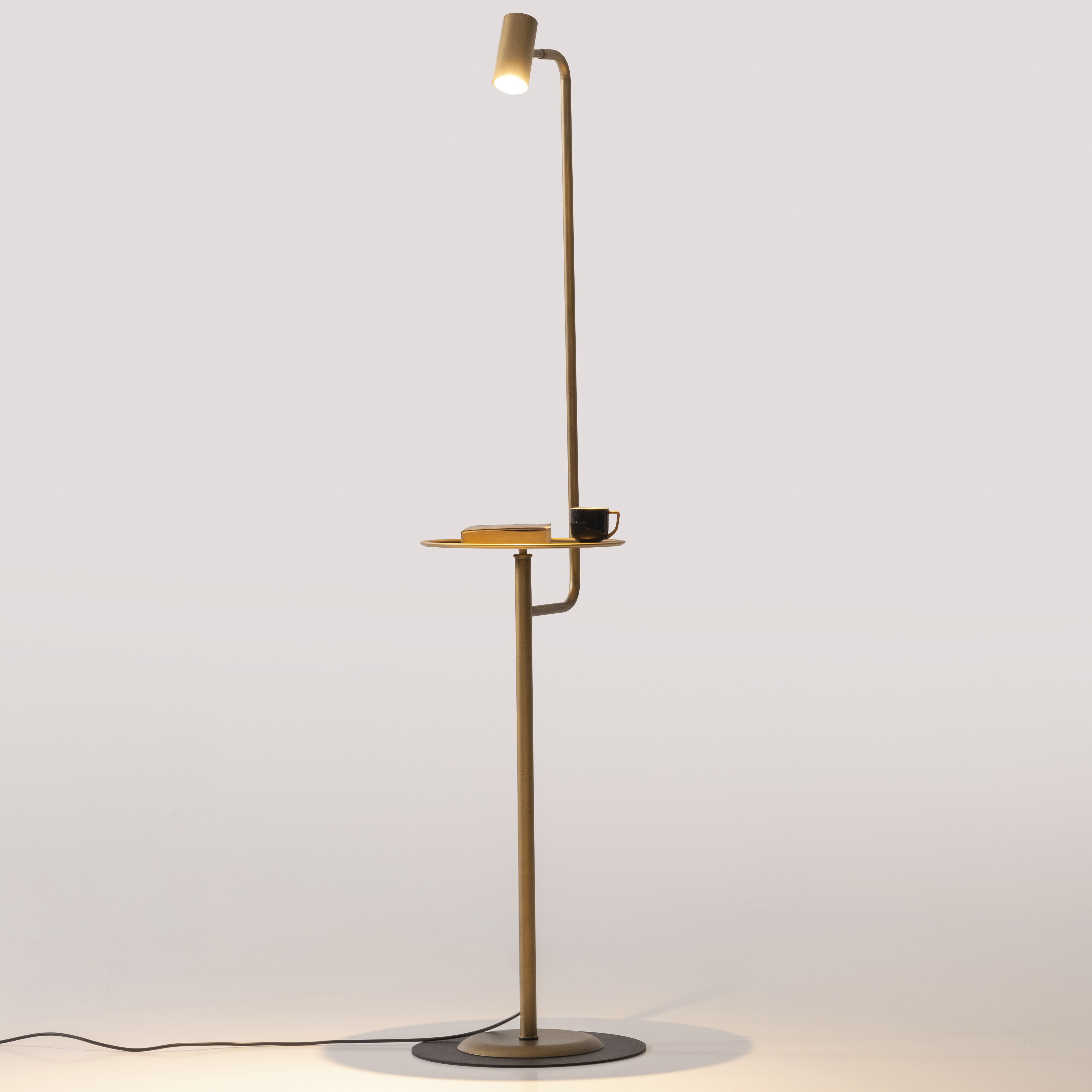 Plate Floor Lamp