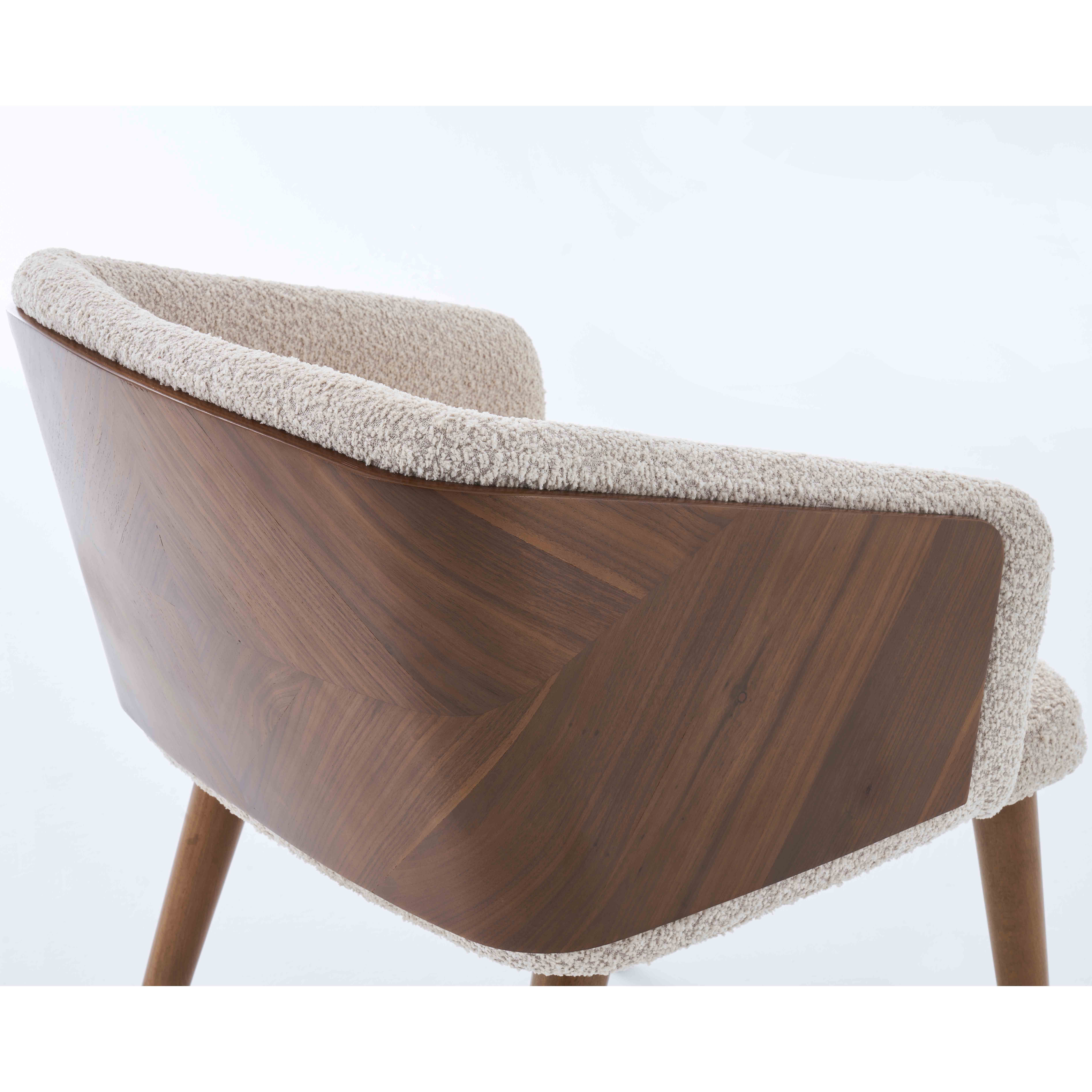 Parla Chair
