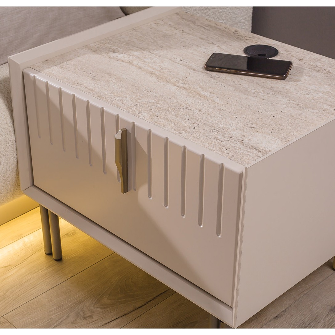 Tress Vol1 Nightstand