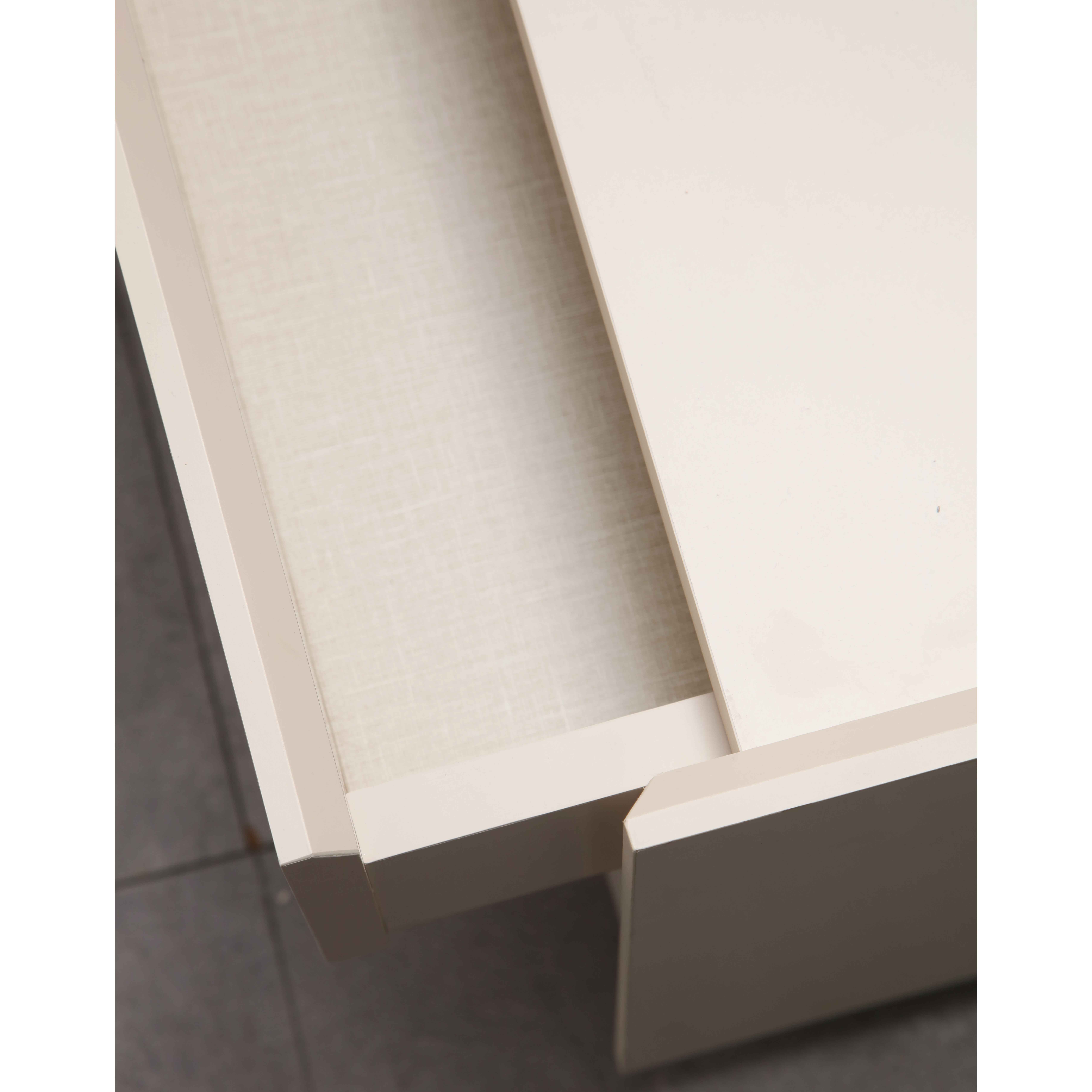 Pablo Nightstand