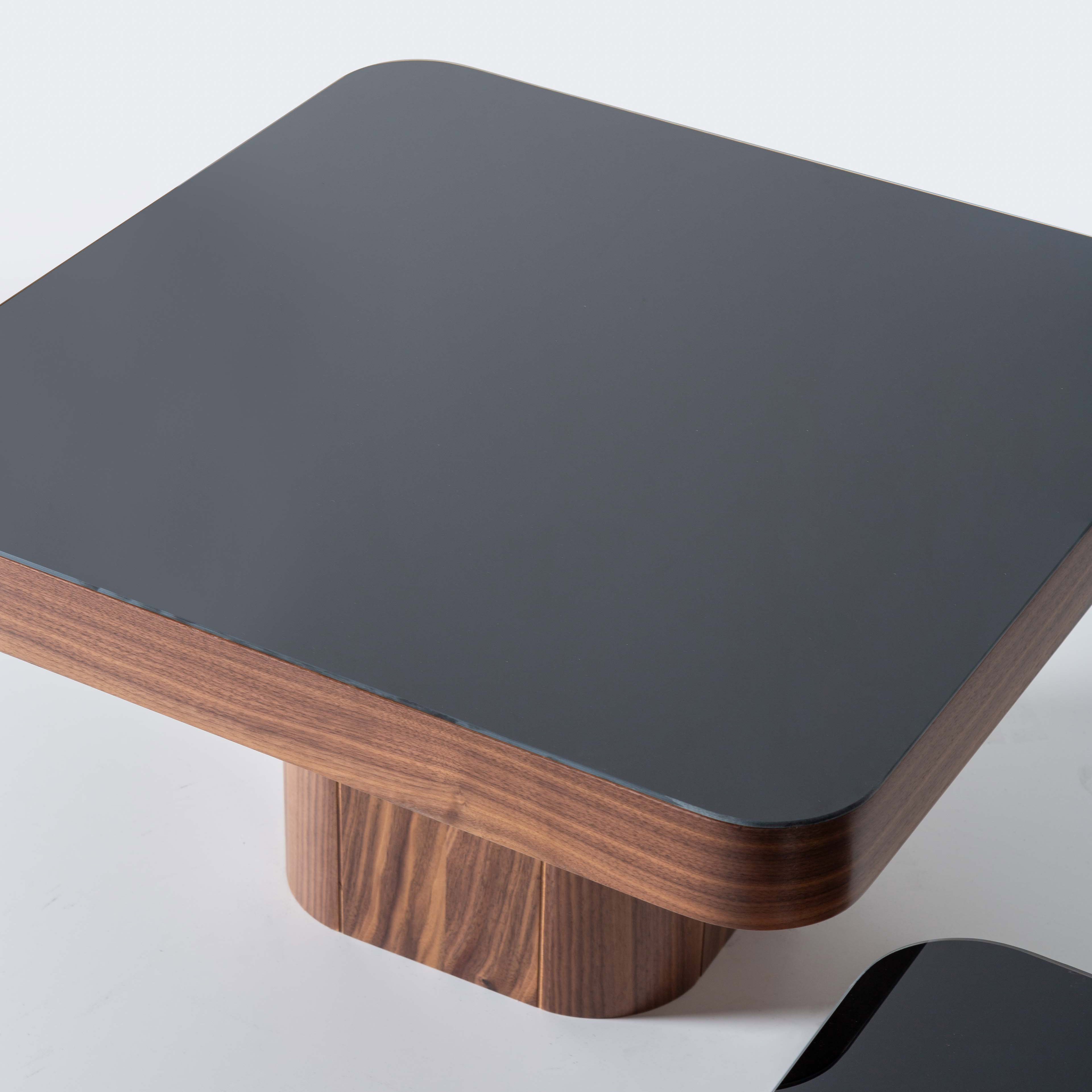 Sparta Vol1 Center & Side*2 Tables