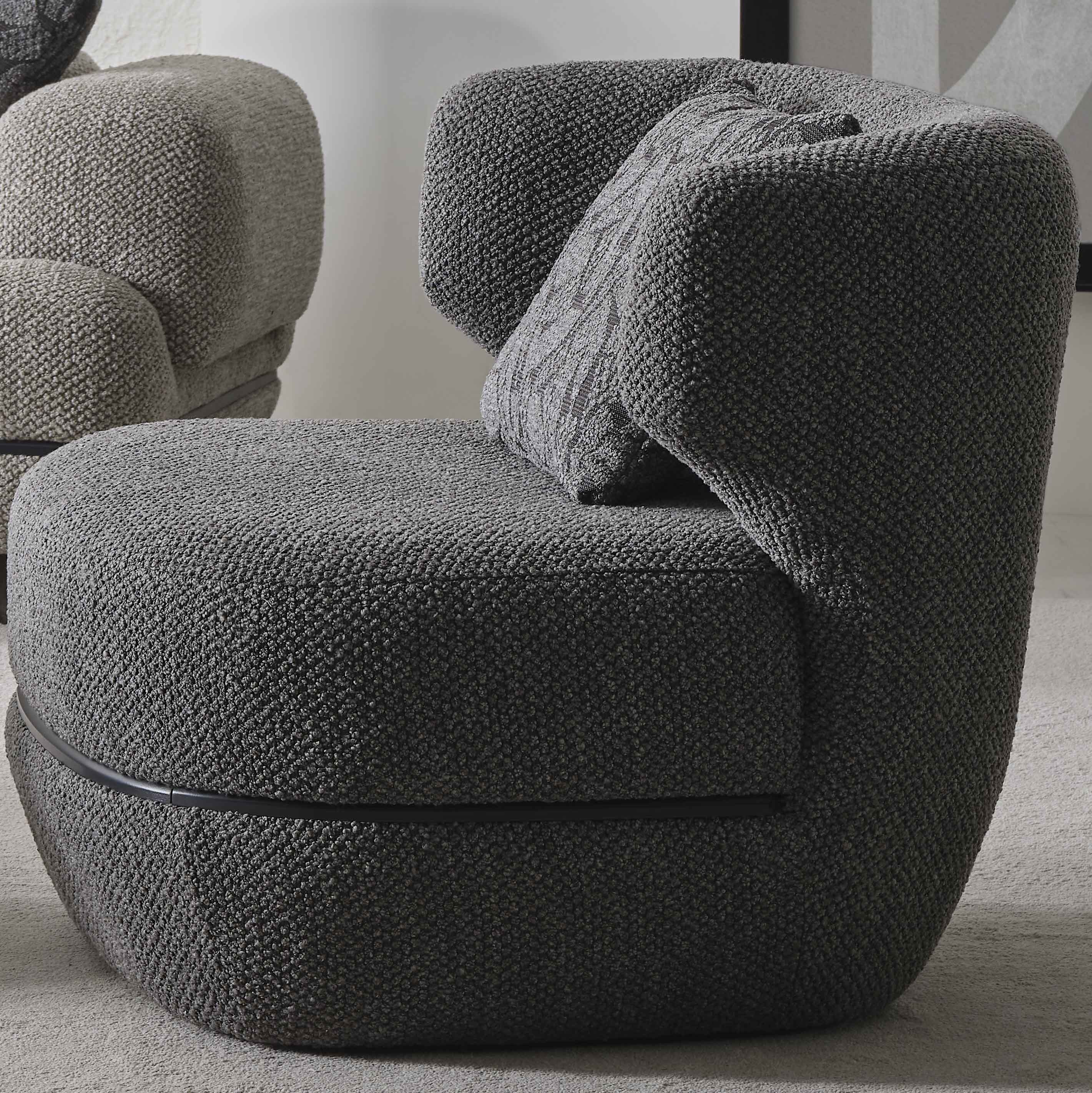 Aura Vol4 1 Seater
