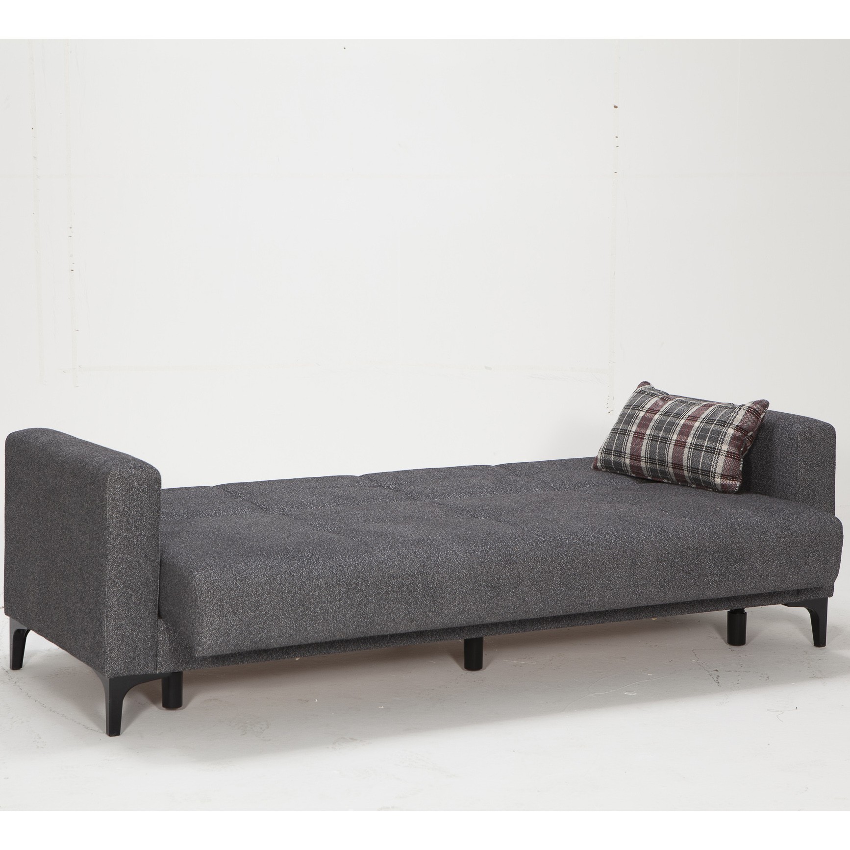 Luma Vol1 3 Seater